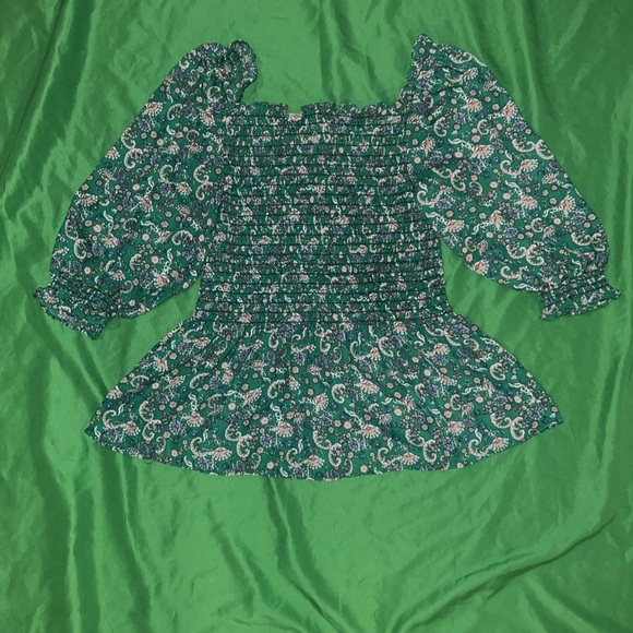 Max Studio Green Smocked Peplum Blouse size XL - Picture 2 of 5